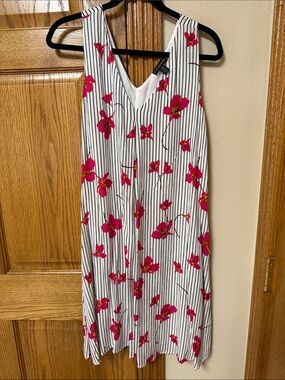 Tribal/Femme Floral Stripe Tank Top - White & Fuchsia🌺🌺🌺🌺🌺🌺